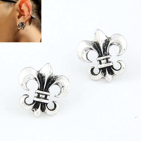 精品 欧美风 chrome hearts克罗心潮童军花耳钉(十字架)(已售完)